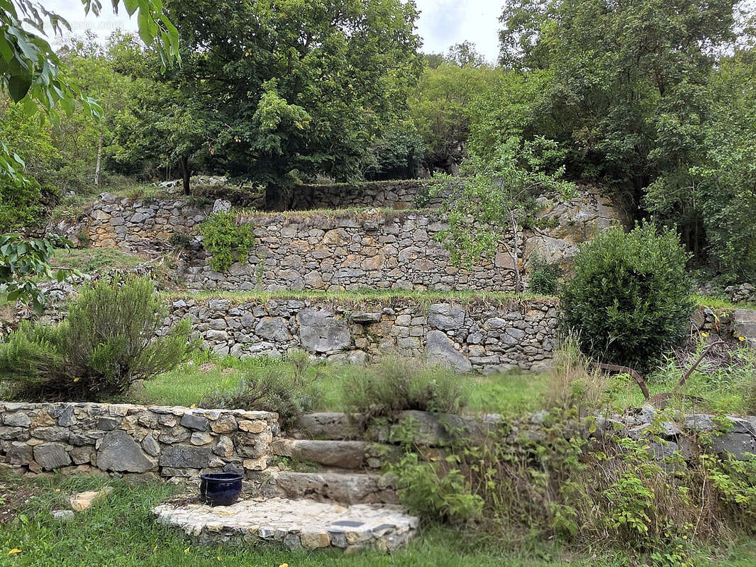 Maison de caractère de 1713   460 m2   piscine chauffée   Roquefeuil (11) - photo 3