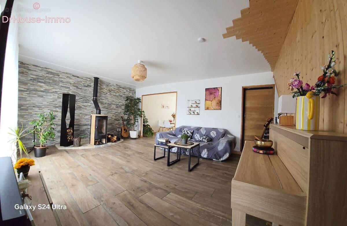 Maison 92 m² à Firminy  - photo 1