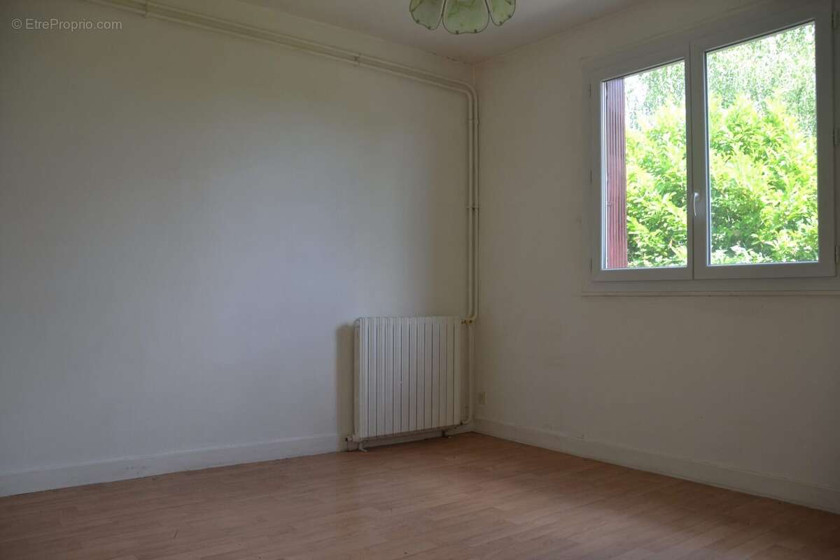 Maison à ISSERTEAUX