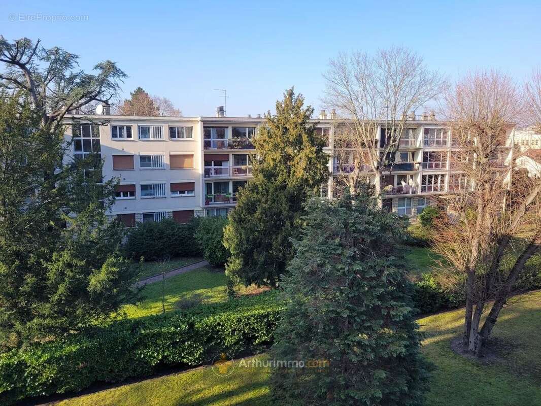 Appartement à SAINT-GRATIEN