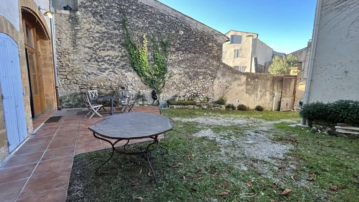 Appartement à LAMBESC