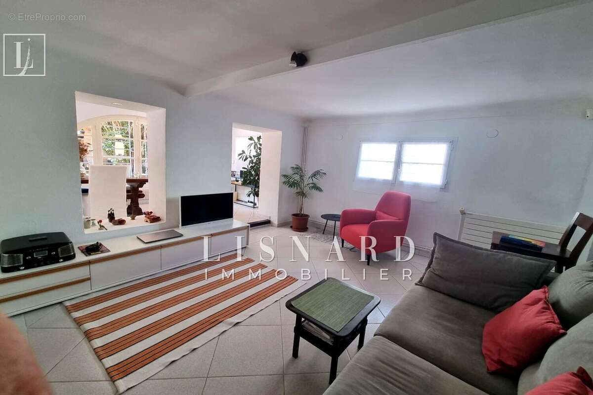 Maison 135 m² à Vallauris  - photo 5
