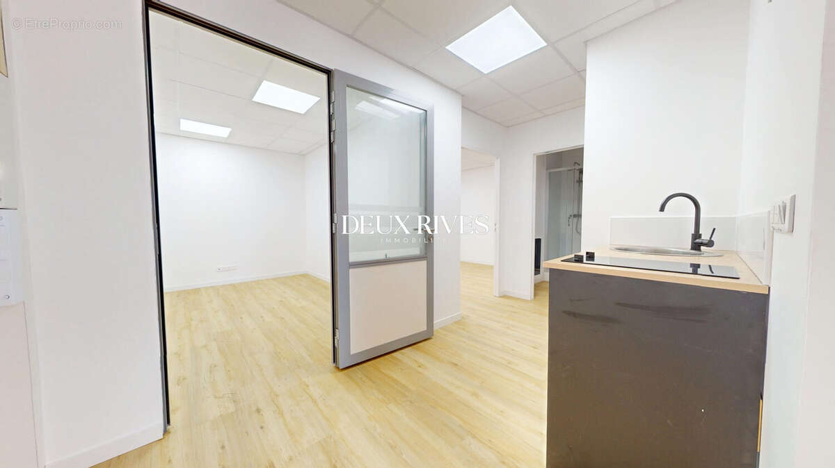 Commerce 56 m² à Nantes  - photo 9