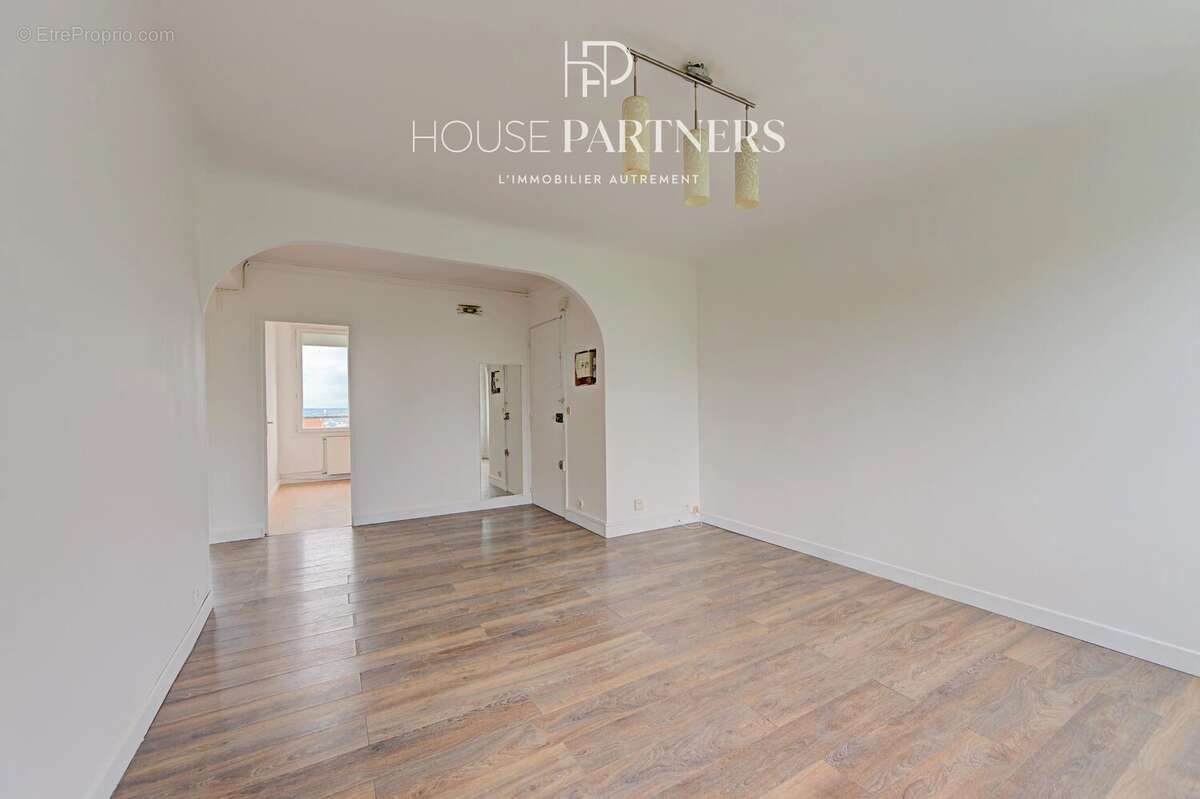 Appartement à RUEIL-MALMAISON