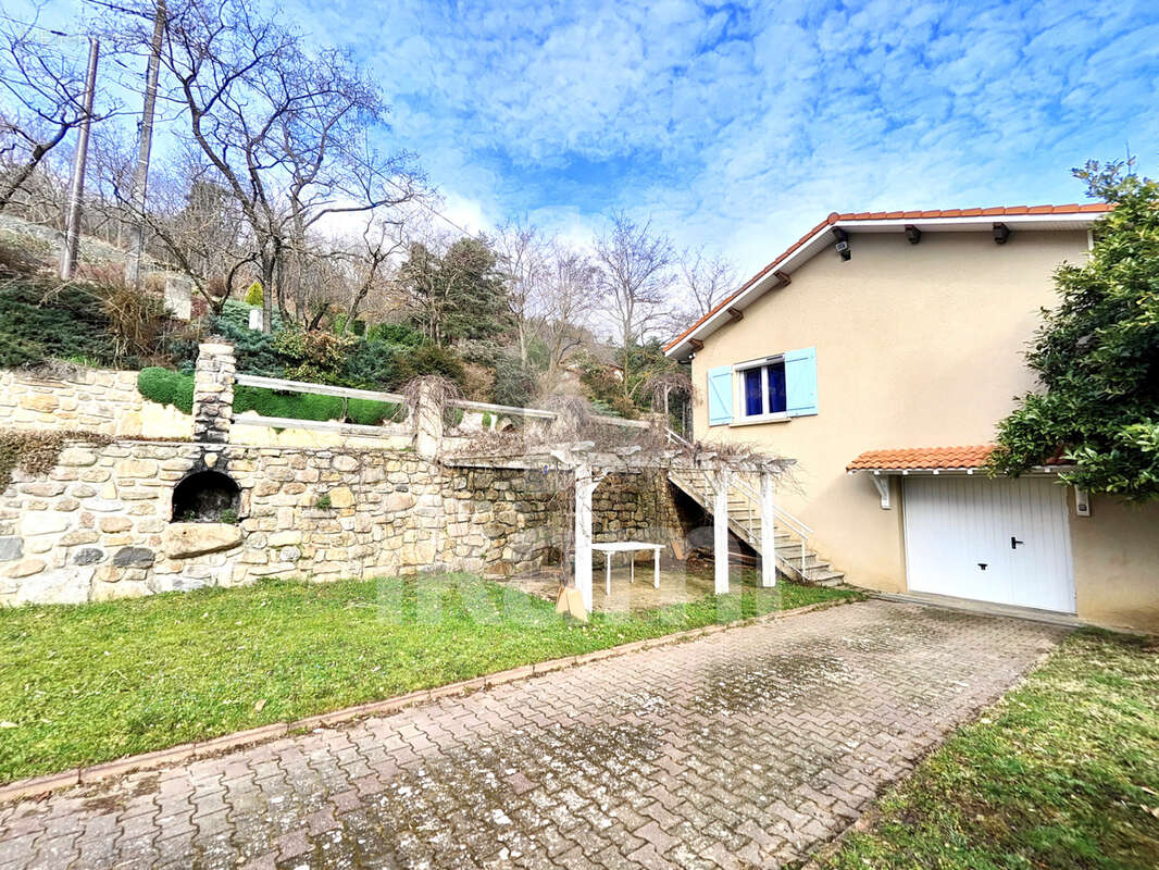 Maison à VILLEVOCANCE