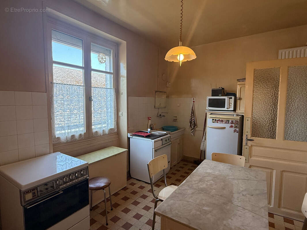 Maison 165 m² à Neuvy-Saint-Sepulchre  - photo 5