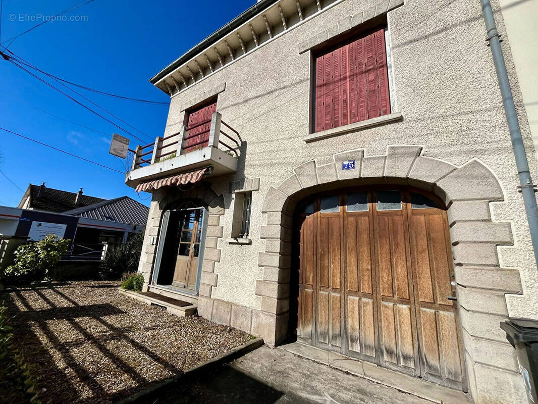 Maison à MELUN