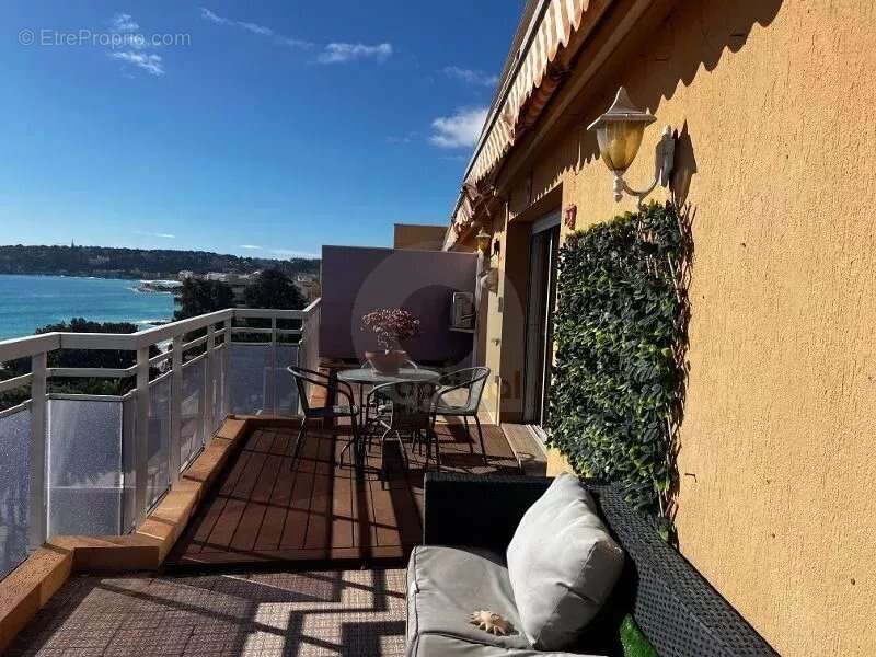 Appartement à MENTON