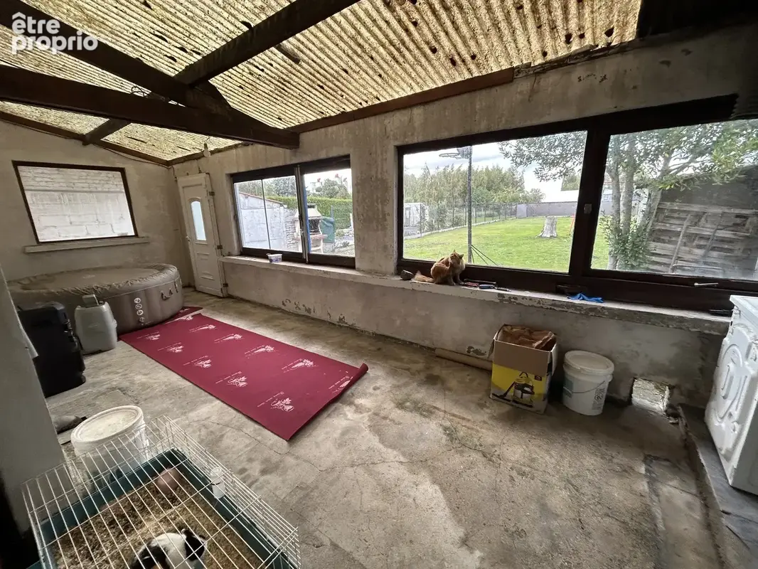 Proche A23, beau potentiel pour cette maison à rénover développant environ 241m2 + sous-sol ! - photo 12