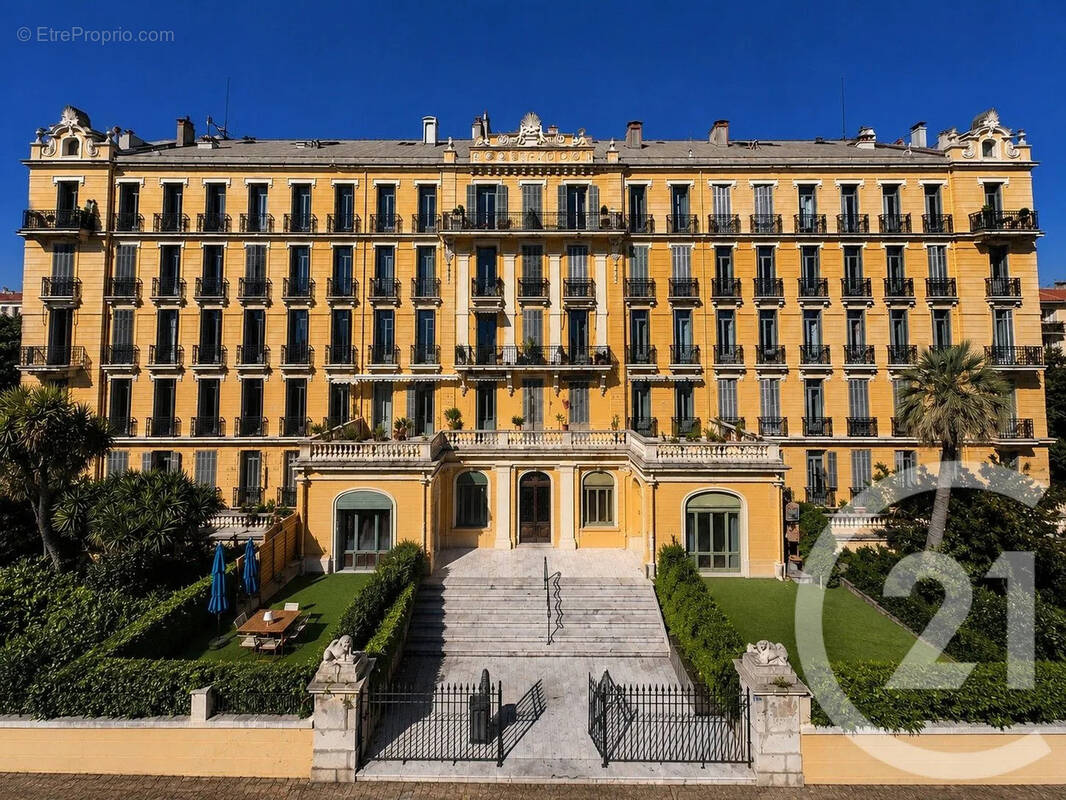 Appartement à HYERES