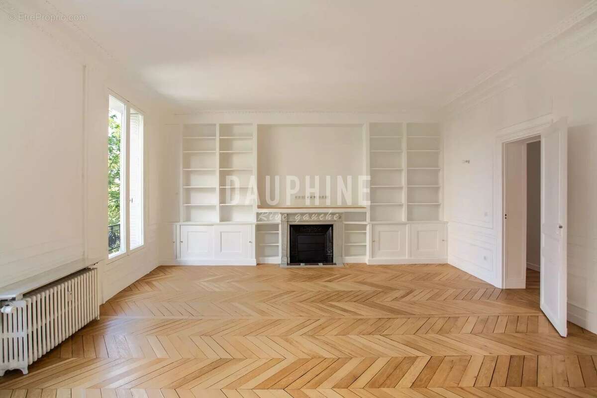 Appartement à PARIS-14E