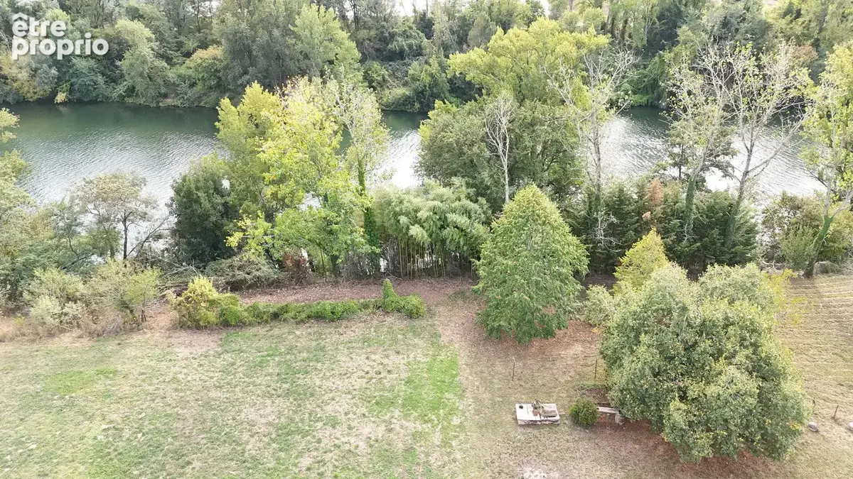 Idéal promoteur,10 minutes de Fronton, ferme avec piscine et dépendances !!!  4660 m² de terrain ! - photo 2