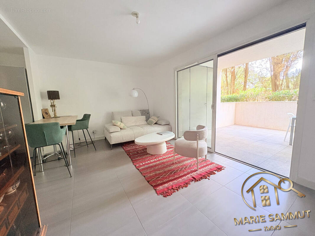 Appartement à LATTES