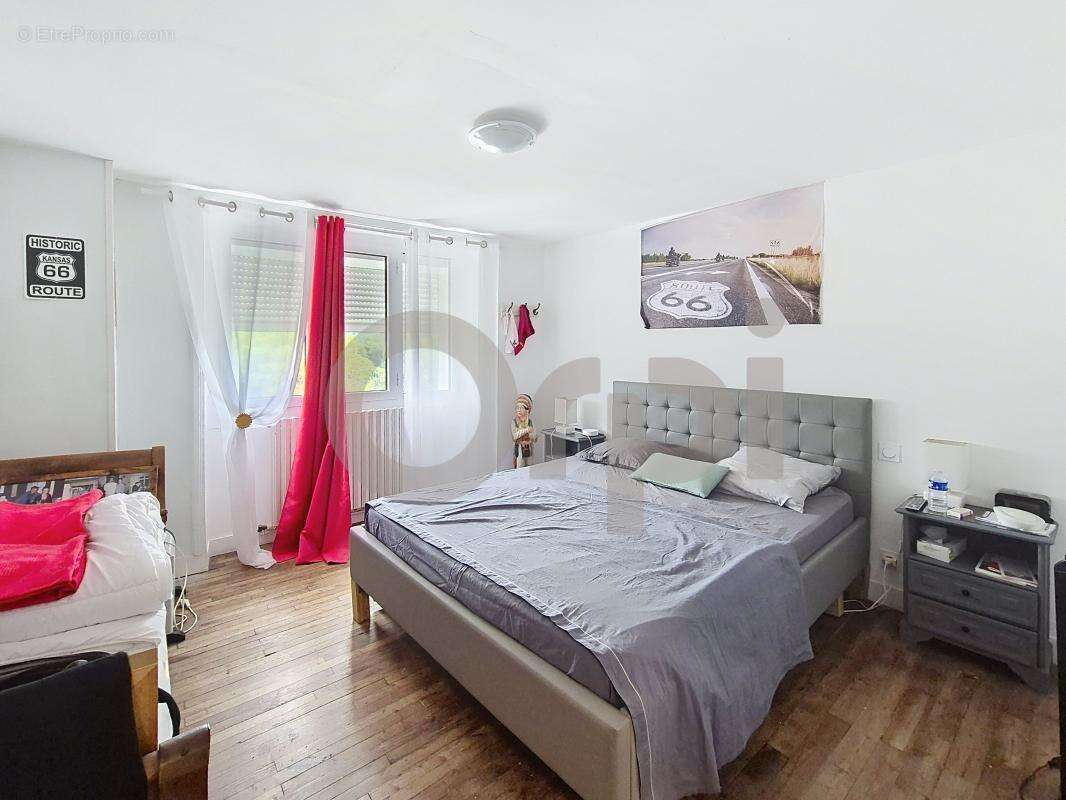 Maison à BEAUREGARD-DE-TERRASSON