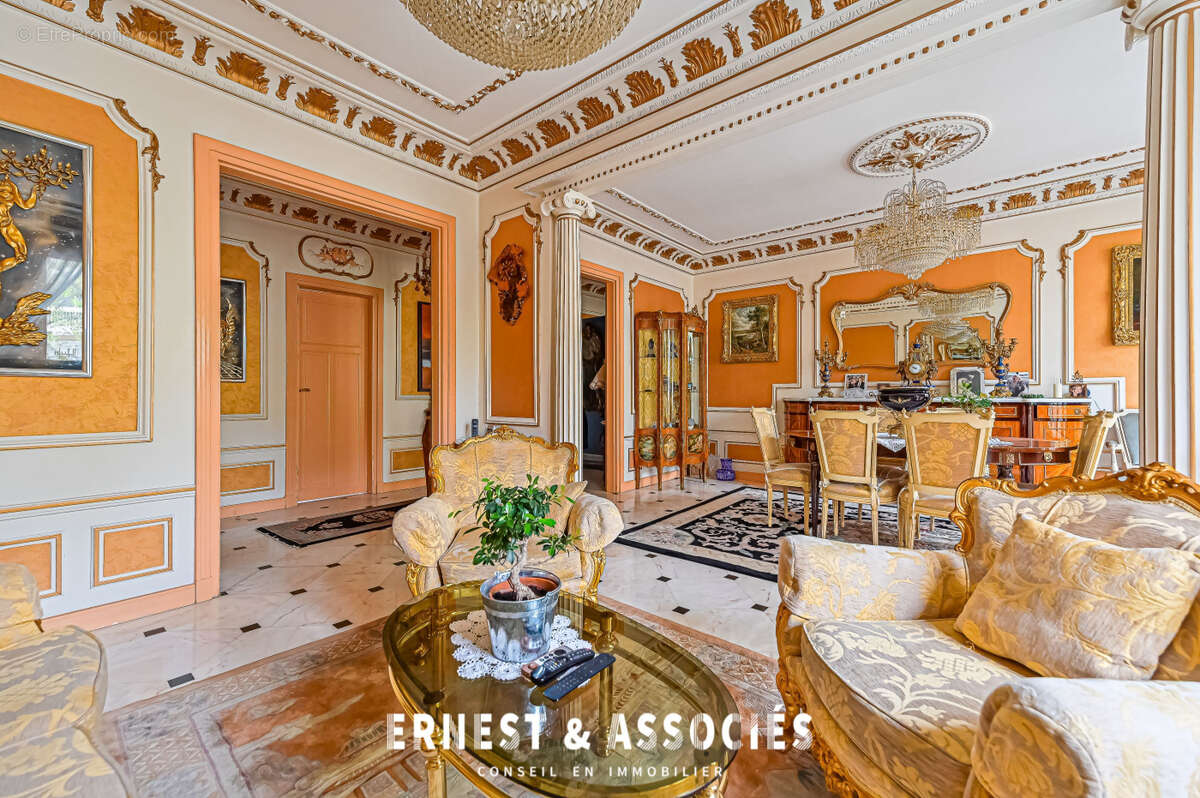 Appartement à PARIS-11E