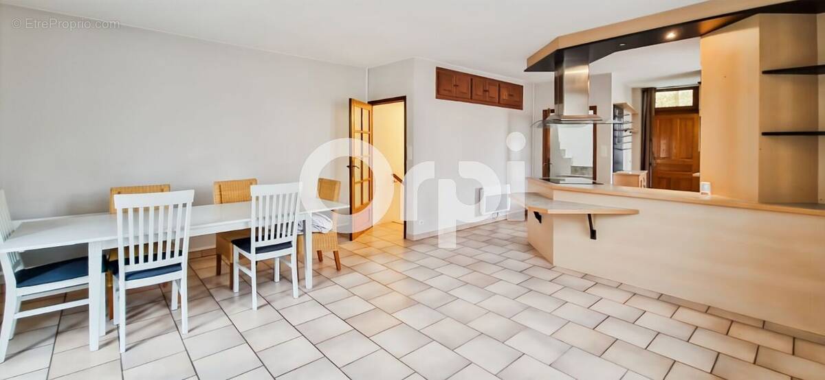Appartement à RUOMS