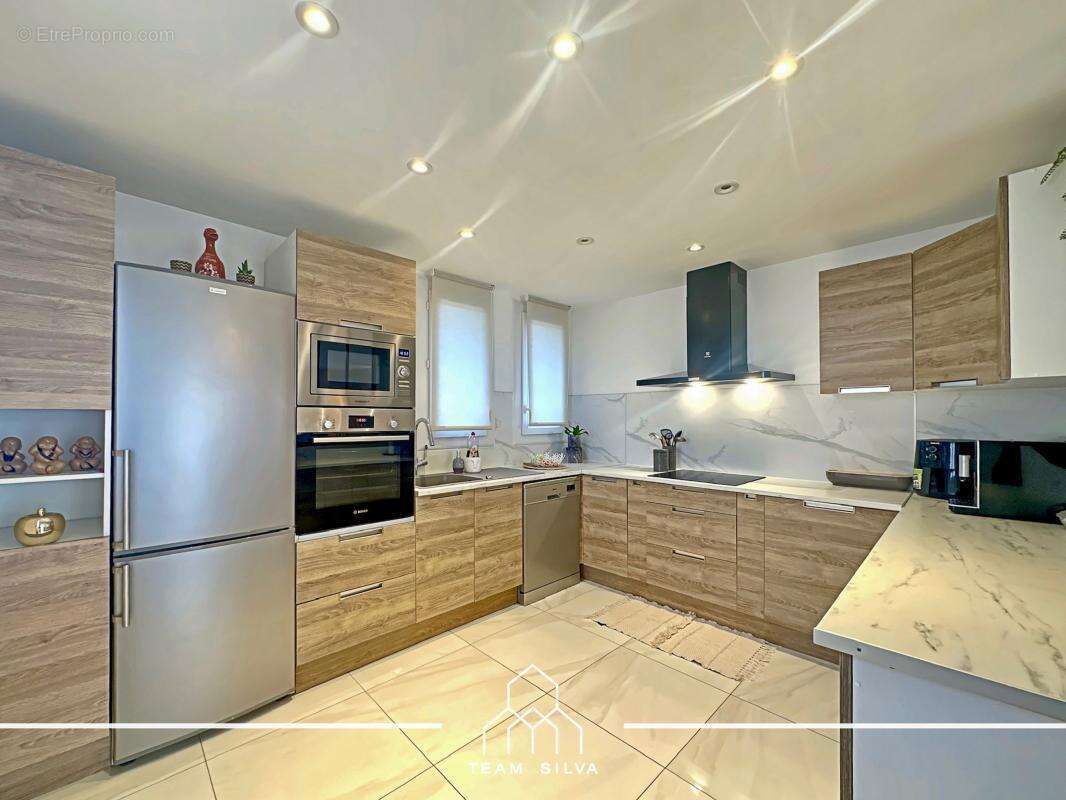 Maison à ROUSSILLON