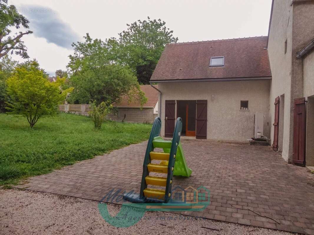 Maison à LINDRY