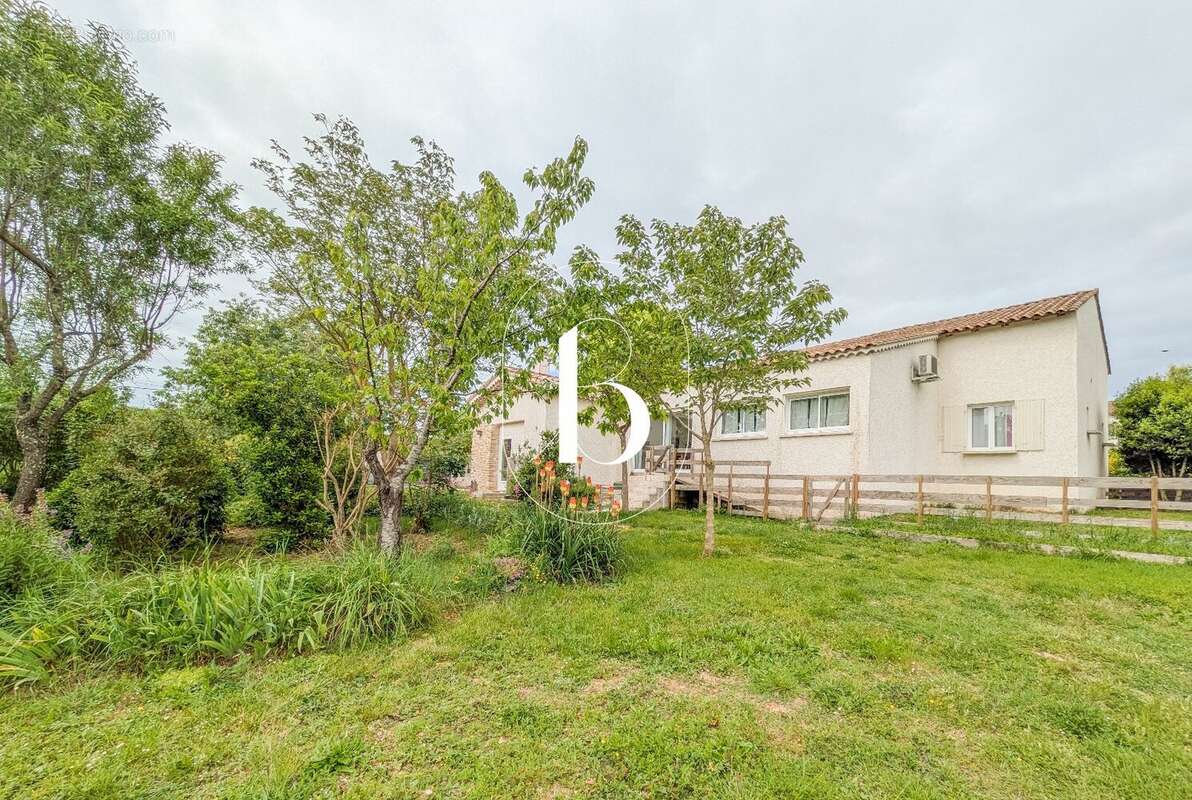 Une maison de plain pied dans un écrin de verdure ... - photo 30