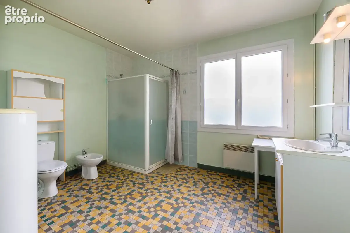 Maison avec dépendances à Castel-Sarrazin - photo 11