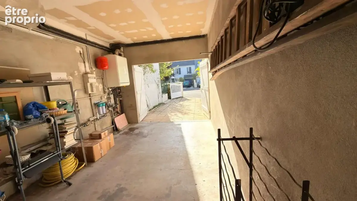 Maison 5 pièces / 120 m² / 369 000 EUR / GRESSY - photo 16