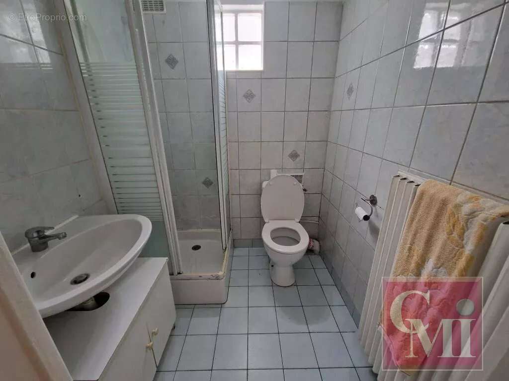 Maison à SAINT-CHERON