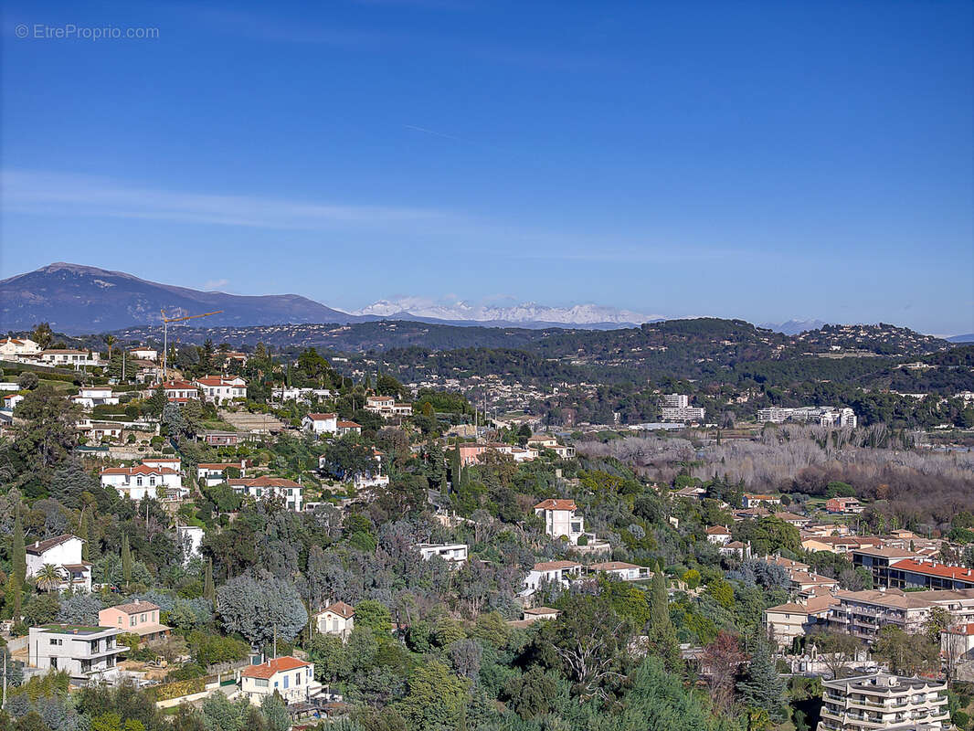 Maison à MANDELIEU-LA-NAPOULE