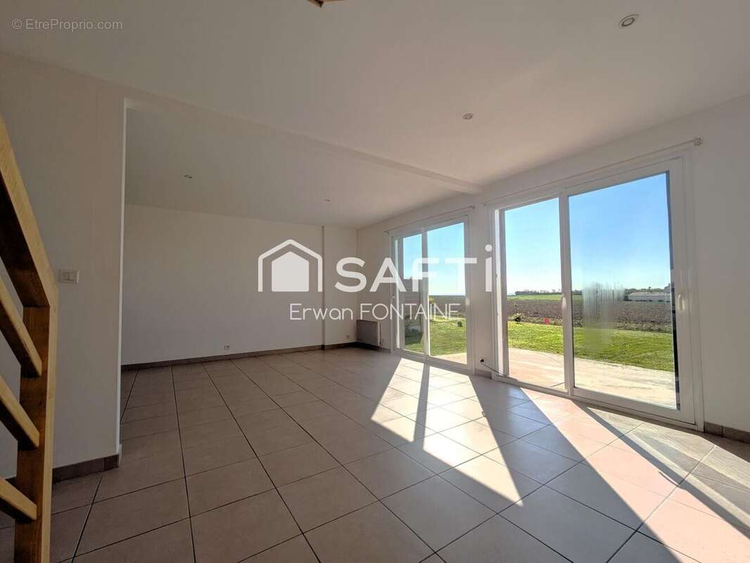 Photo 2 - Maison à PLOUGONVELIN