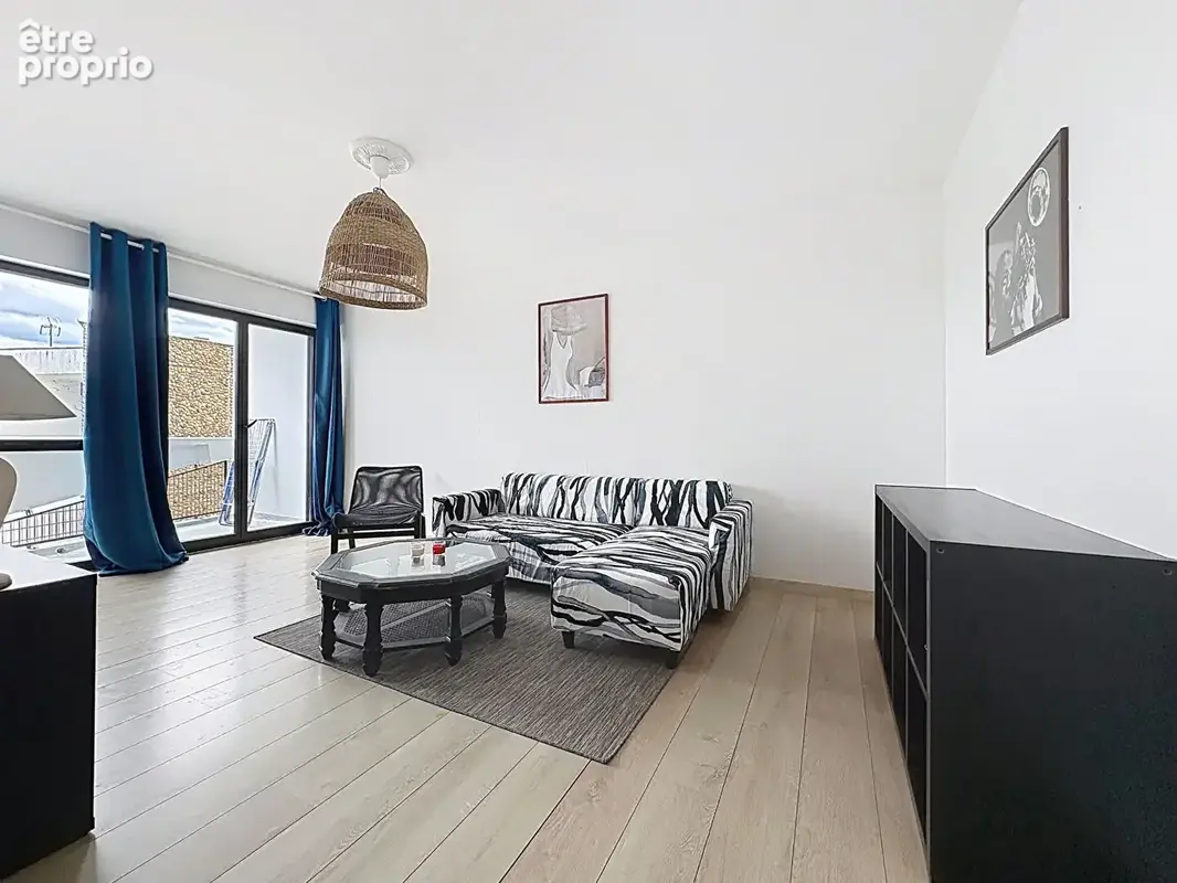 Appartement 4 pièce(s) - 79.86 m² proche tram et facs - photo 3