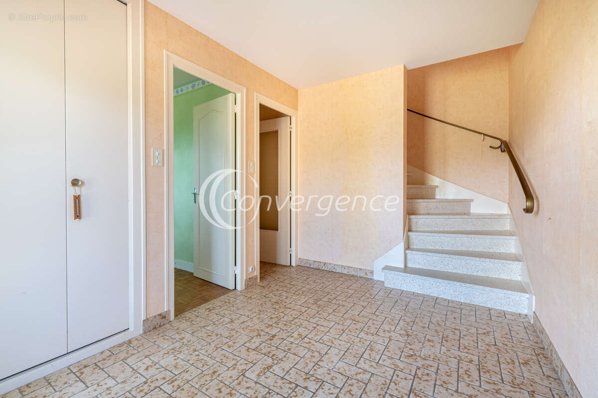 Maison à LA CROISILLE-SUR-BRIANCE