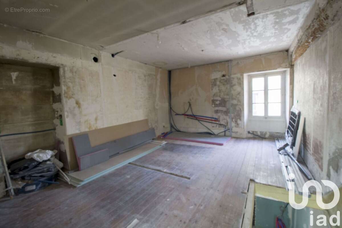 Photo 2 - Maison à EPONE