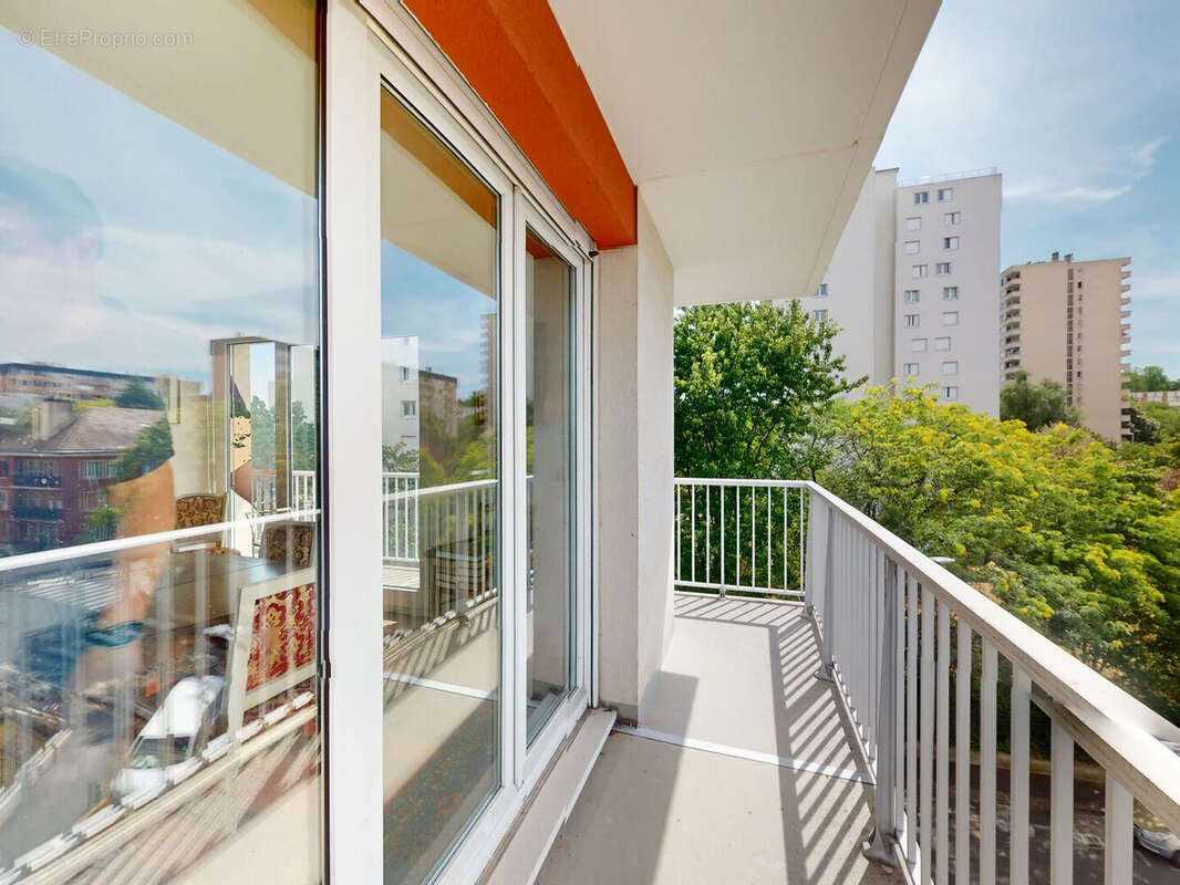 VILLEMOMBLE, Appartement 4 pièces, centre ville - photo 5
