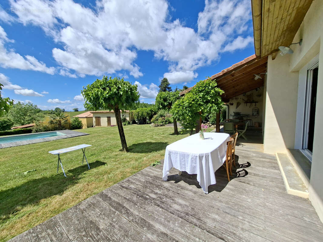 Maison à MIRANDE