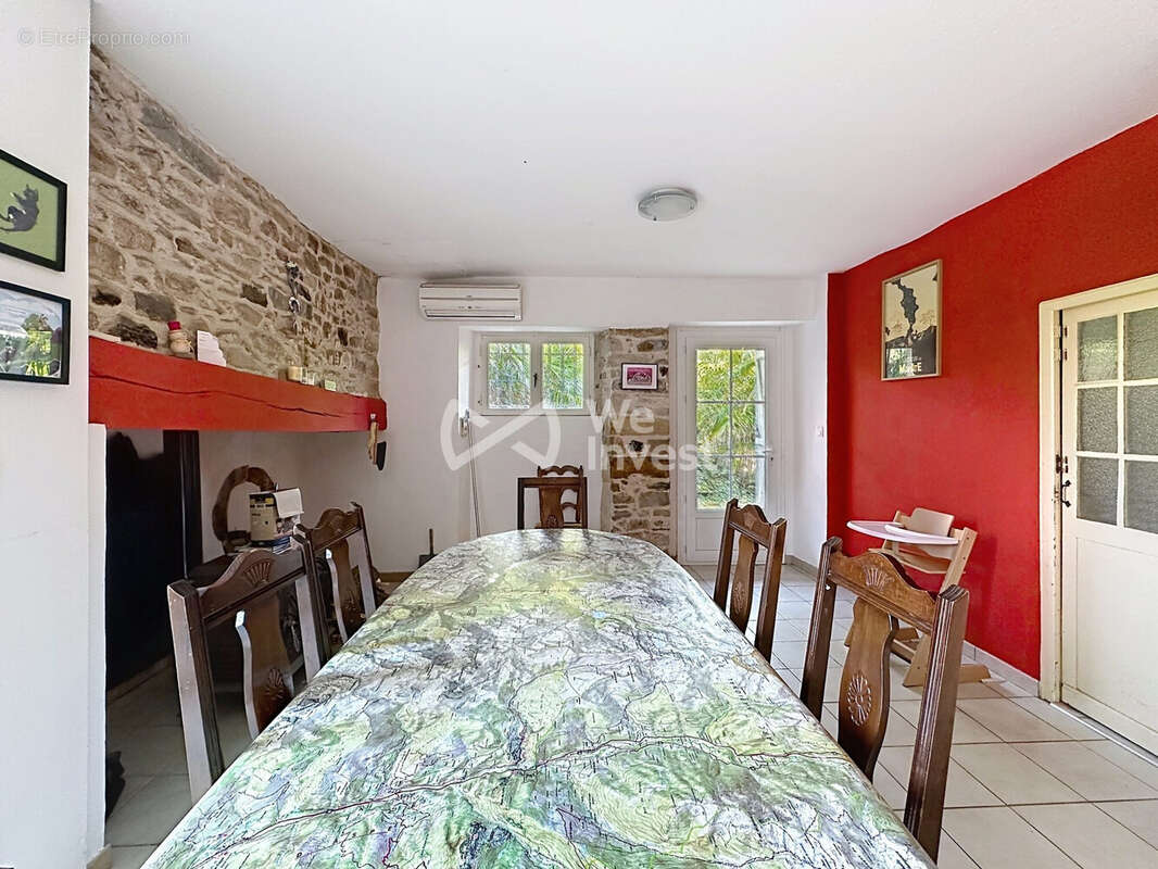 Maison à LASSEUBE