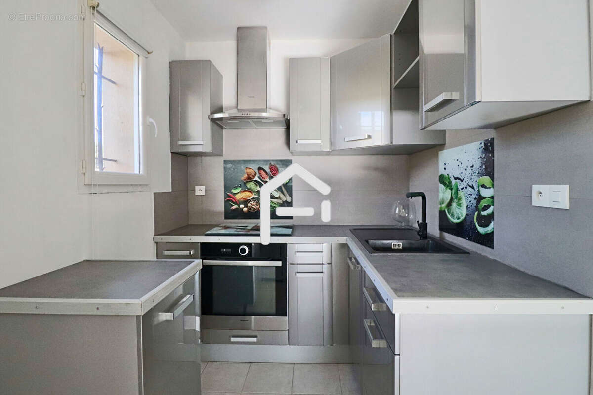 Appartement à SAINT-CHAMAS