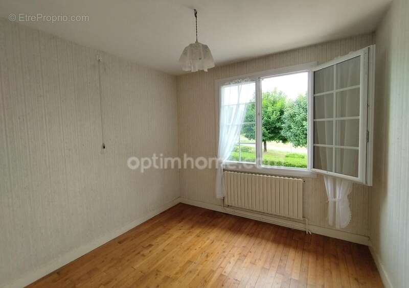 CHARENTE, VAL DE BONNIEURE, Maison sur sous-sol, 3 chambres, garage, terrain arboré 1457 m² - photo 7