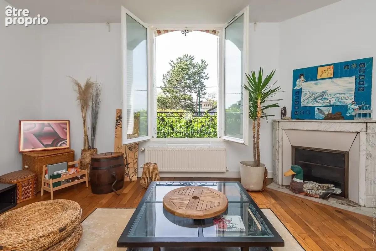 Appartement 77 m² à Les Pavillons-Sous-Bois  - photo 2