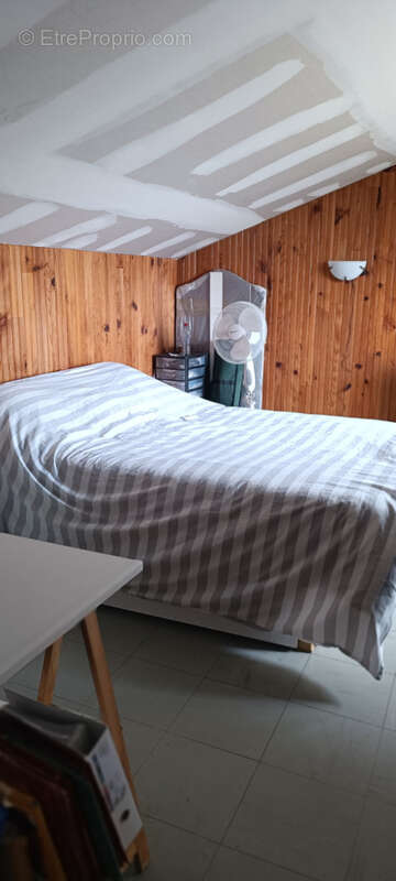 Maison à AZILLE