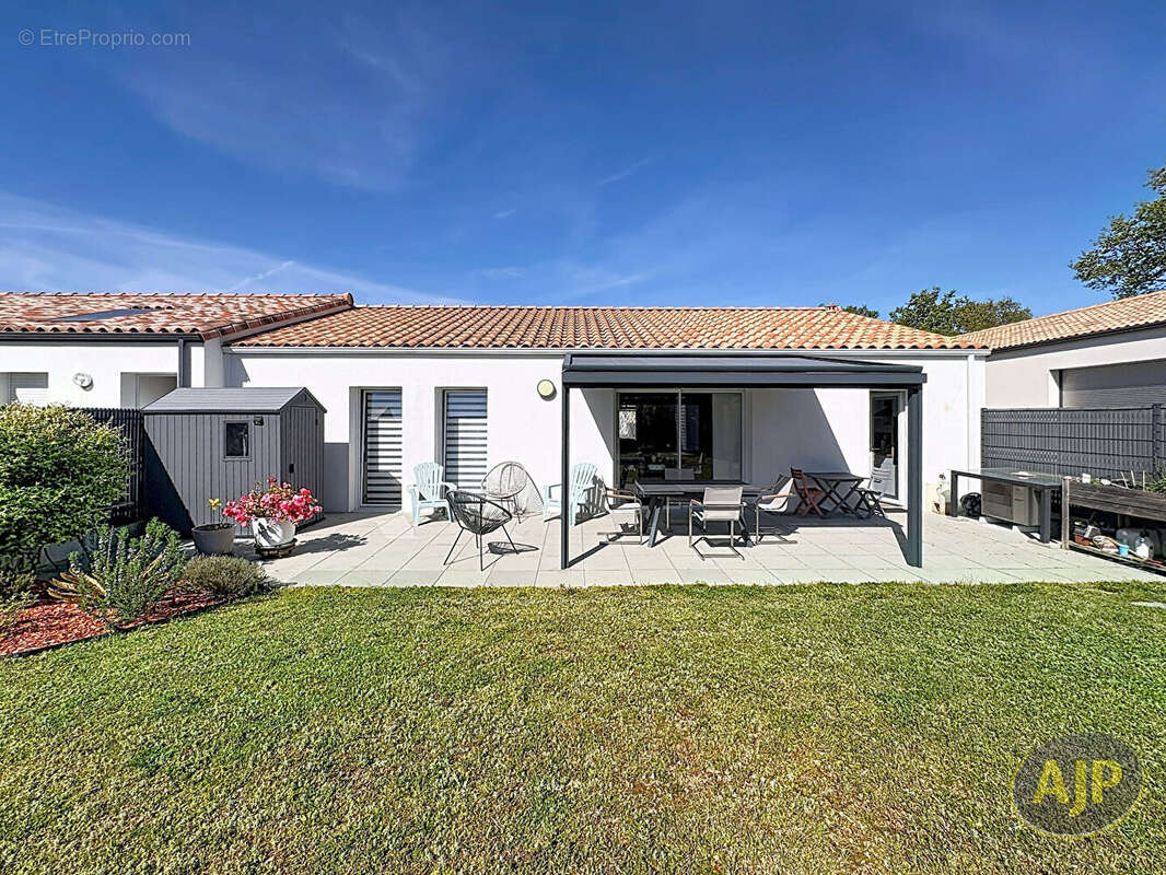 Maison à SALLERTAINE