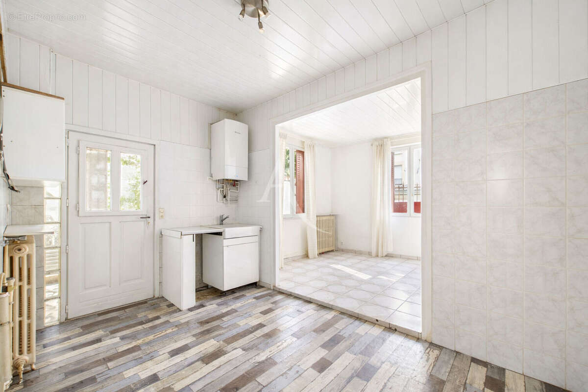 Maison Nogent Sur Marne 6 pièce(s) 108,58 m2 - photo 2