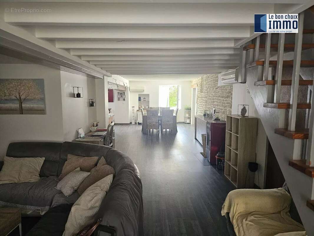 Maison à AUTHON-EBEON