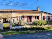 Maison à LA ROCHE-CHALAIS