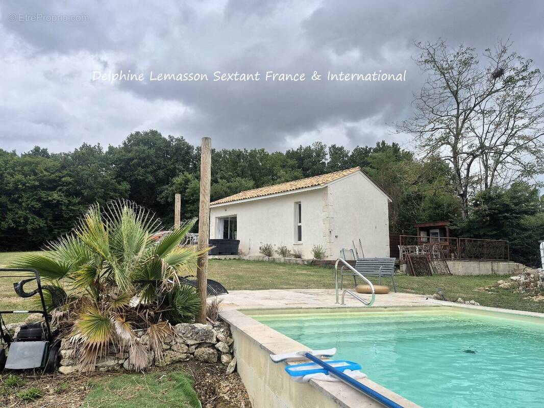 Maison à SIGOULES