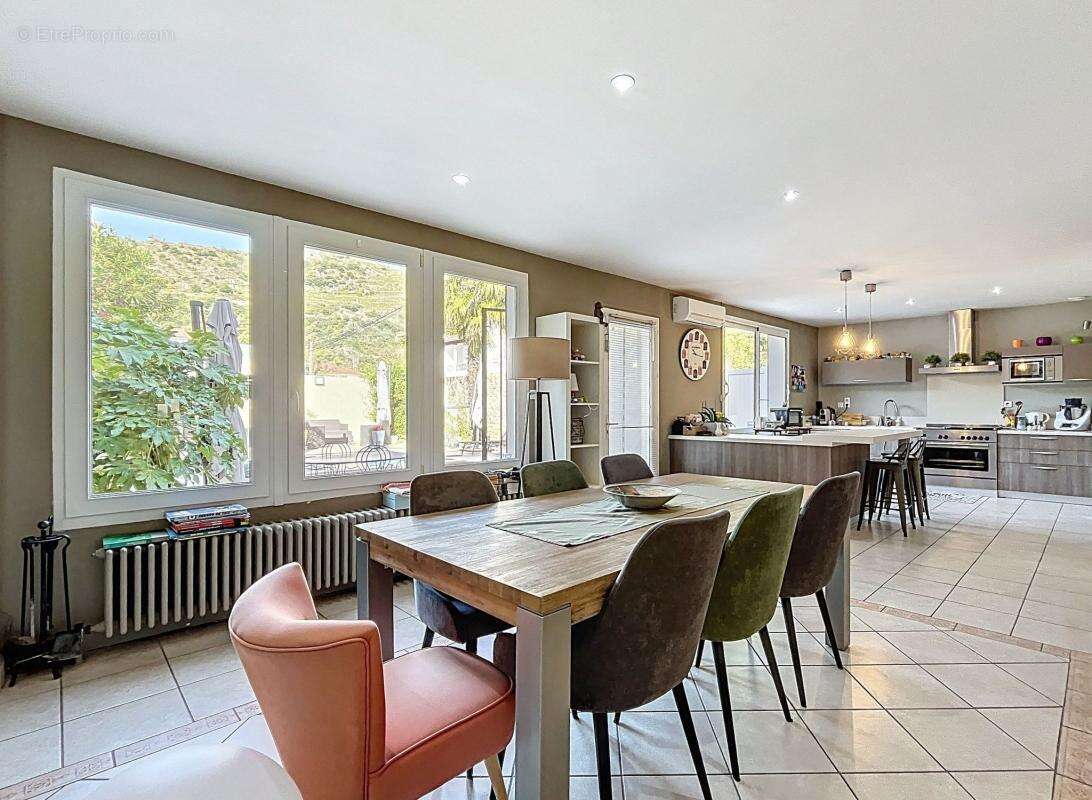 Maison à TOURNON-SUR-RHONE