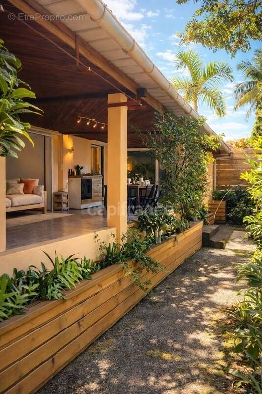 Maison à SAINTE-ROSE