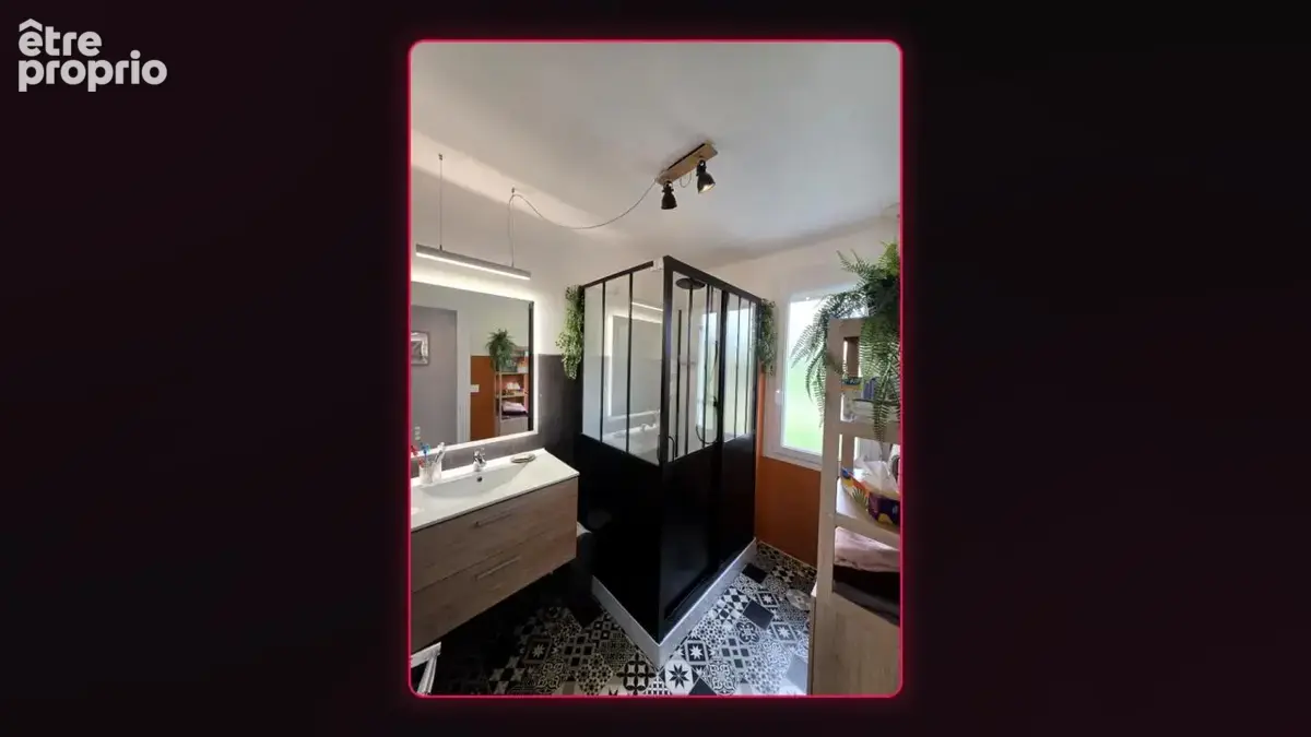 Maison en pierre entièrement rénovée, 173,30 m², six chambres, garage et jardin clos de 994 m² · Rostrenen (22) - photo 9