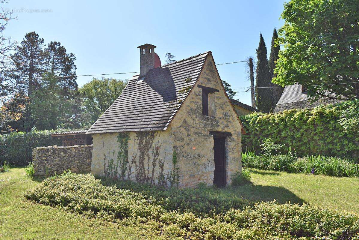 Maison à SAINT-AMAND-DE-COLY
