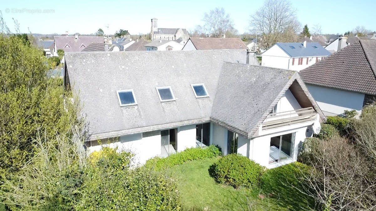 Maison à SAINT-JEAN-DES-CHAMPS