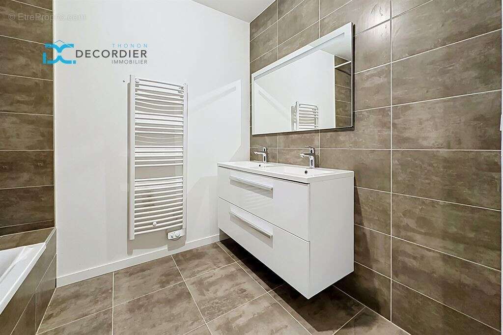 Superbe T5 Duplex récent avec terrasse, double garage et excellent DPE A/A !  - photo 19
