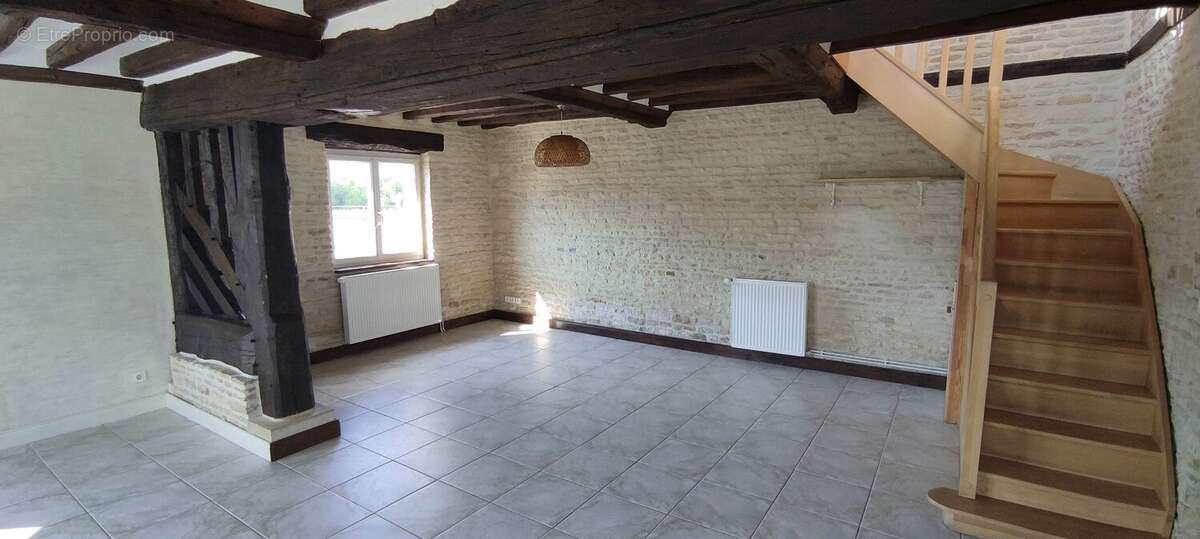 Maison à MEZIDON-CANON